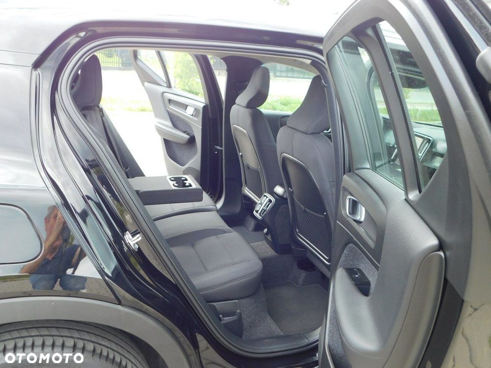 Volvo XC 40 D3 Momentum Pro - 11