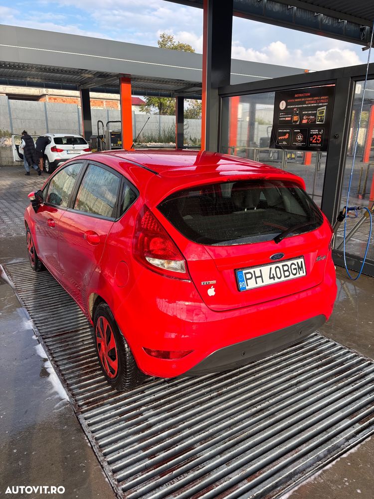 Ford Fiesta 1.4 TDCI Ambiente - 3