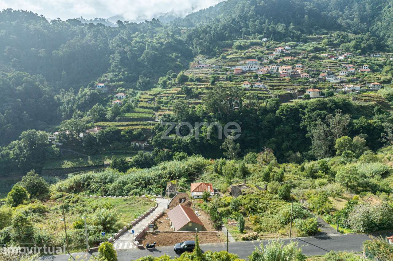 Terreno com um Armazem Agricola — Tranquilidade e Qualidade de Vida - Grande imagem: 2/17