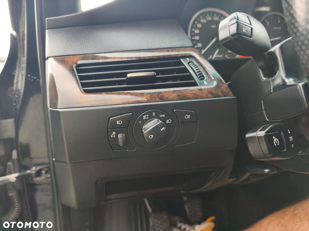 BMW Seria 5 530d - 30