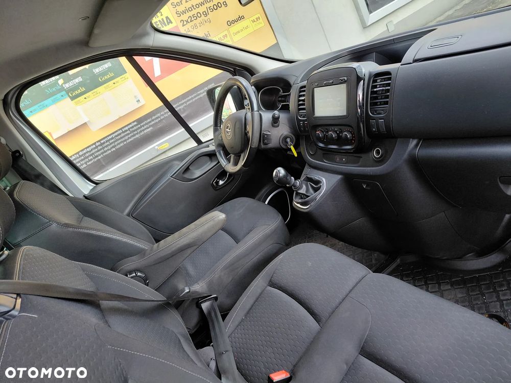 Opel Vivaro L2H1 2,9t Elegance Business - 19