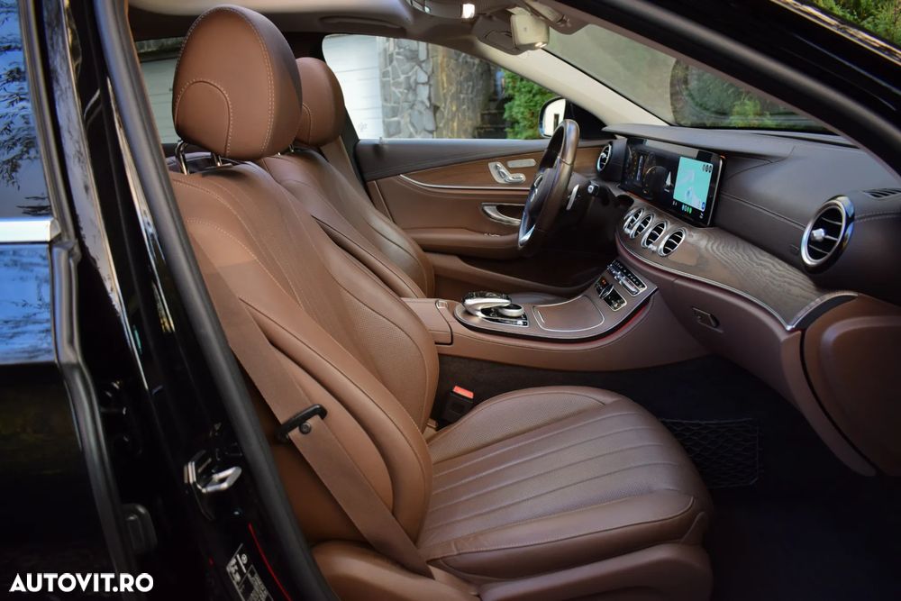 Mercedes-Benz E 220 d 4MATIC Aut. - 25