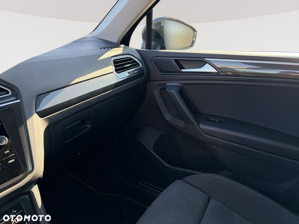 Volkswagen Tiguan 2.0 TDI SCR DSG Elegance - 27