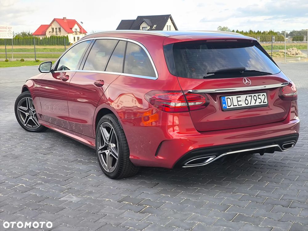 Mercedes-Benz Klasa C 300 d 4Matic 9G-TRONIC AMG Line - 17
