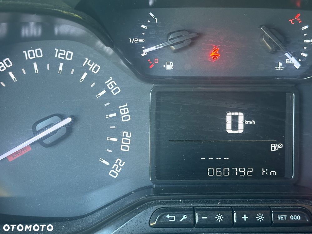 Toyota PROACE CITY LONG - 11
