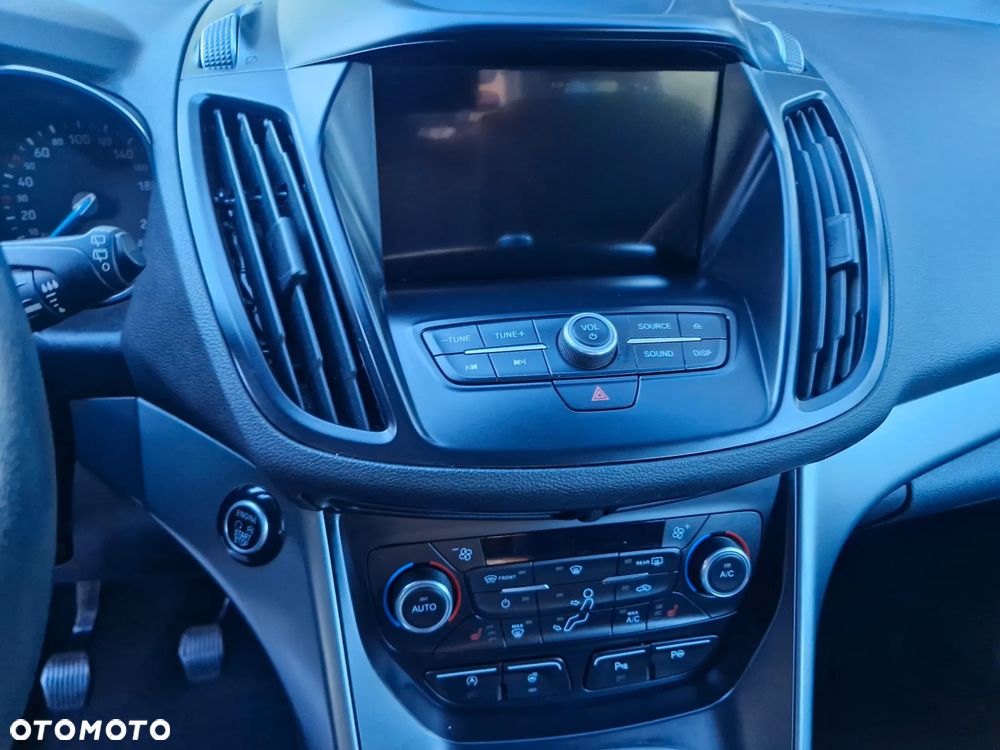 Ford Kuga - 21
