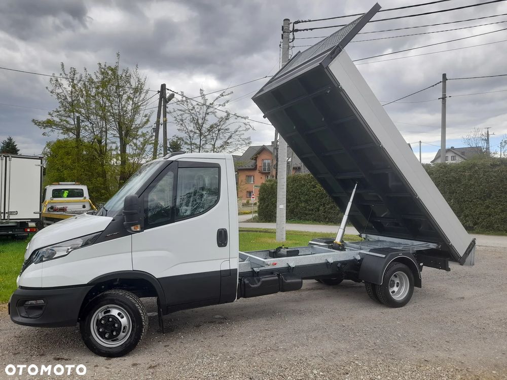 Iveco DAILY 50C18 50c16 silnik 3.0 //NAJMOCNIEJSZY// Dmc 3500kg WYWROTKA ROMCAR // NOWY POLSKI SALON// Kiper 360x205cm / BLOKADA MOSTU/ HAK --DOSTEPNY OD RĘKI-- PRZED LIFTEM-- - 6