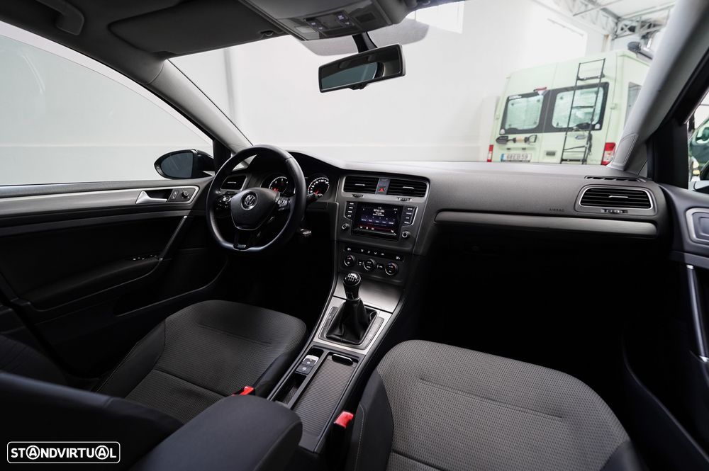 VW Golf Variant 1.6 TDi BlueMotion Confortline - 20