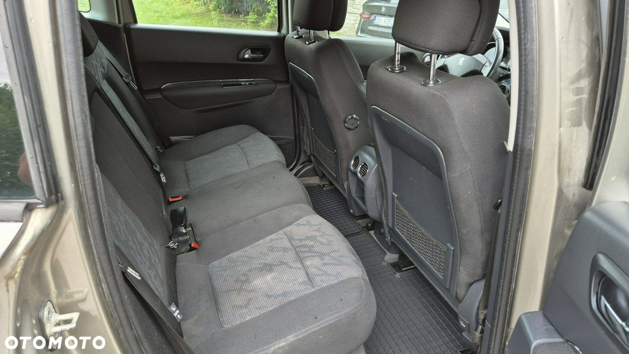 Peugeot 3008 1.6 HDi Trendy - 13