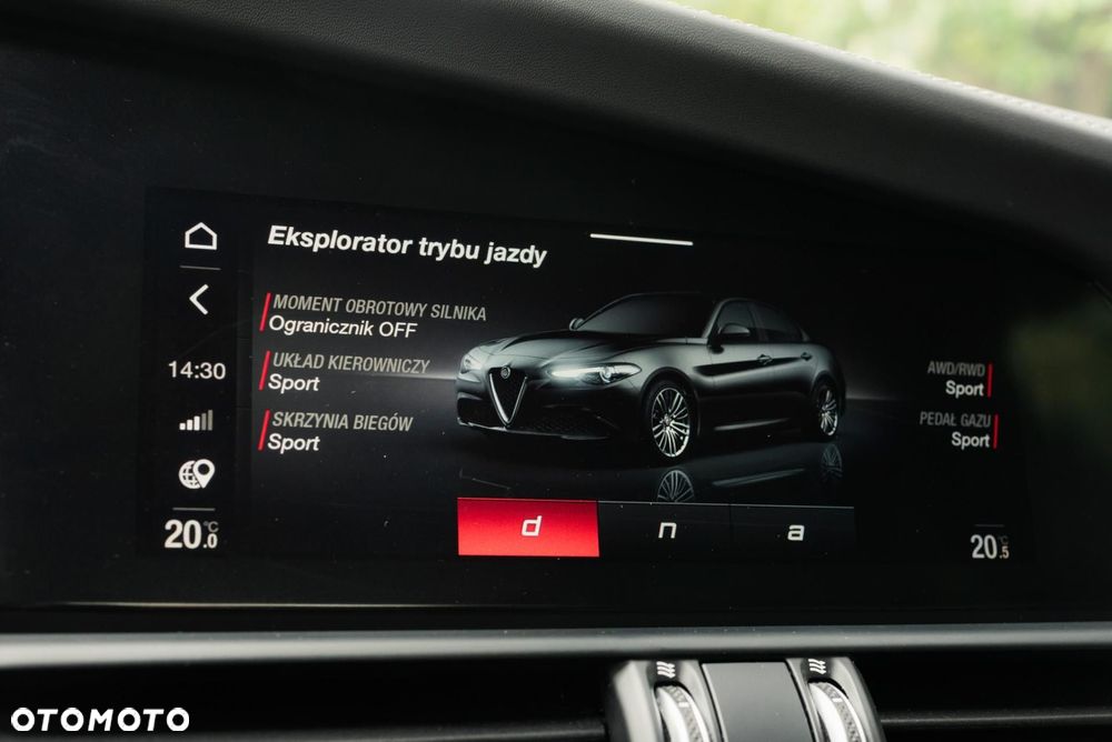 Alfa Romeo Giulia 2.0 Turbo Veloce Q4 - 23