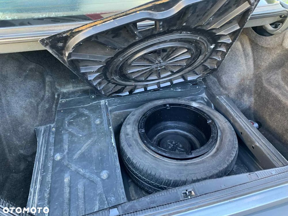 Mercedes-Benz W124 (1984-1993) - 14