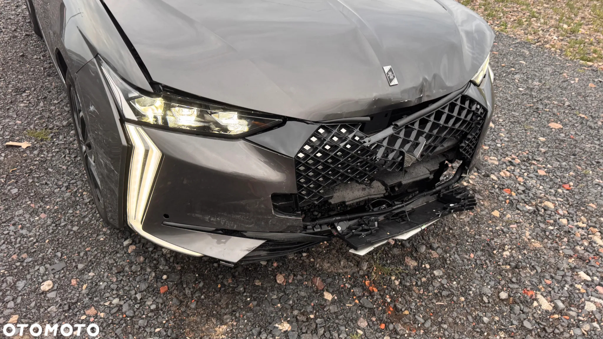 DS Automobiles DS 4 1.5 BlueHDi Étoile Alcantara - 9