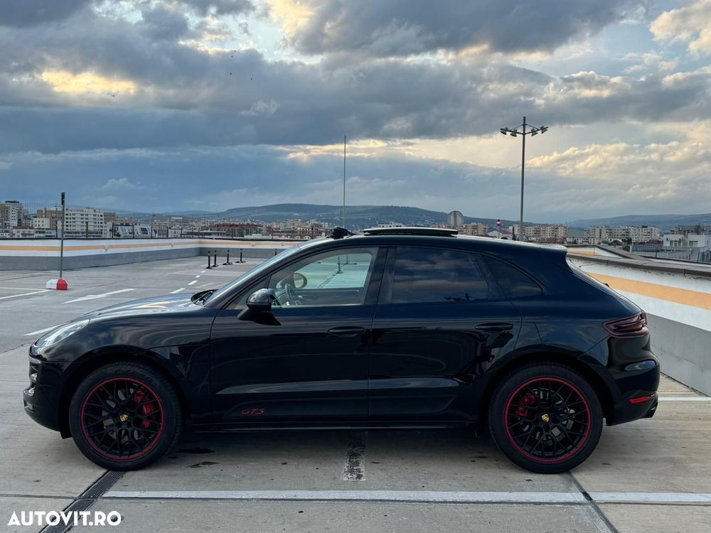 Porsche Macan - 12