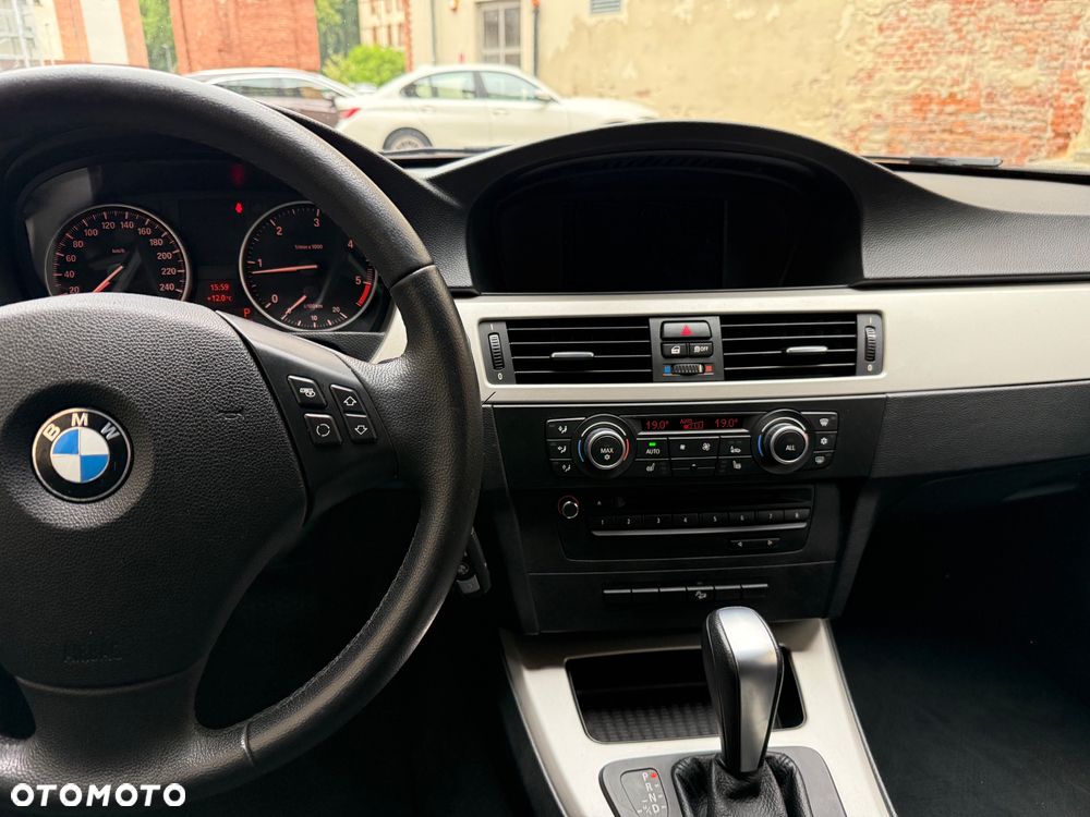 BMW Seria 3 - 11