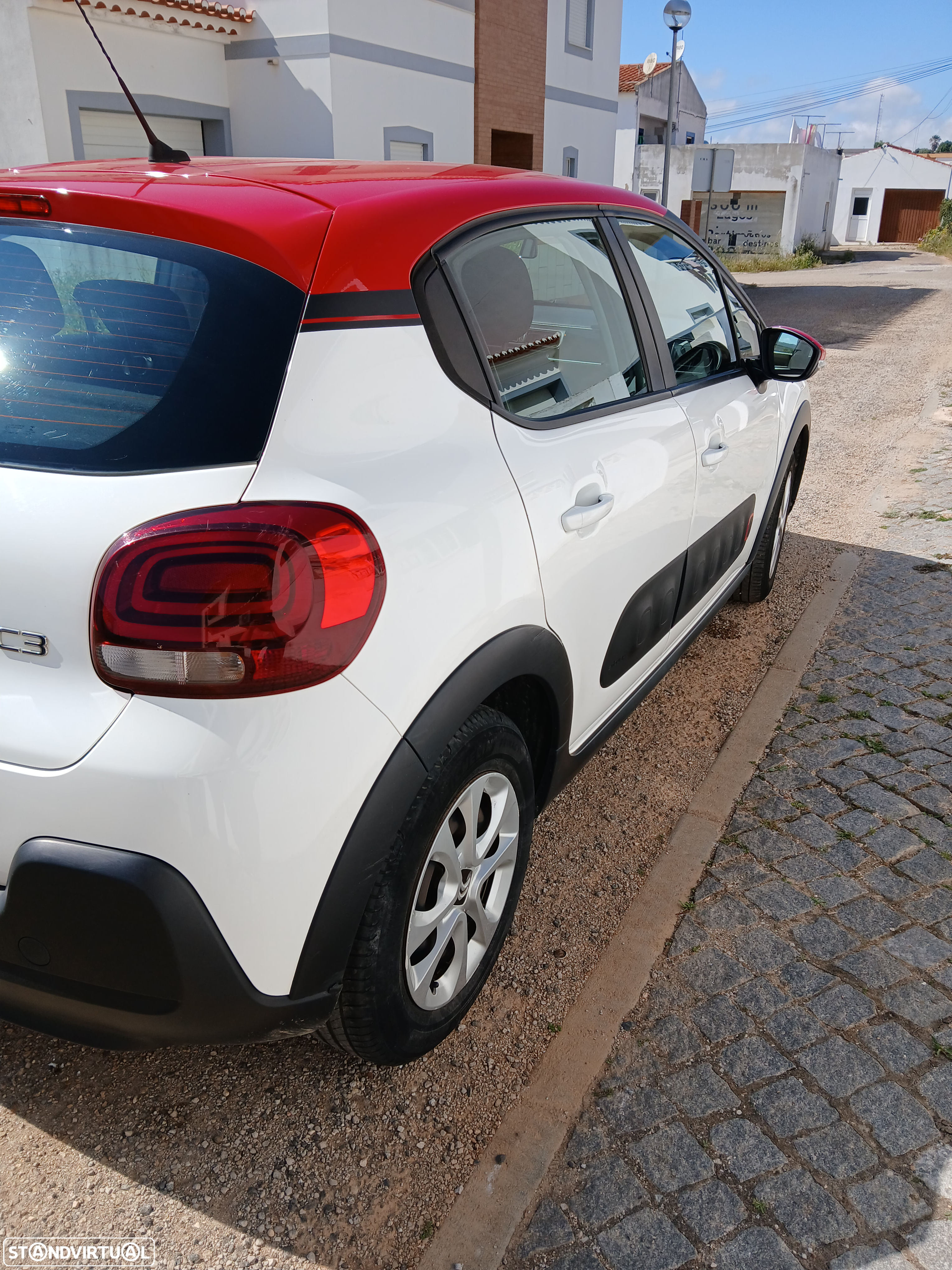 Citroën C3 1.2 PureTech Feel - 3