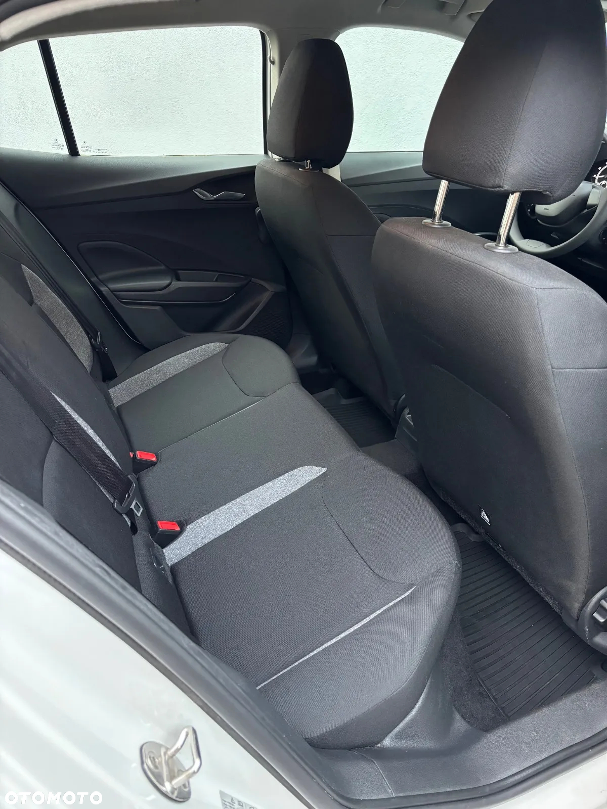 Skoda Fabia 1.0 Active - 19