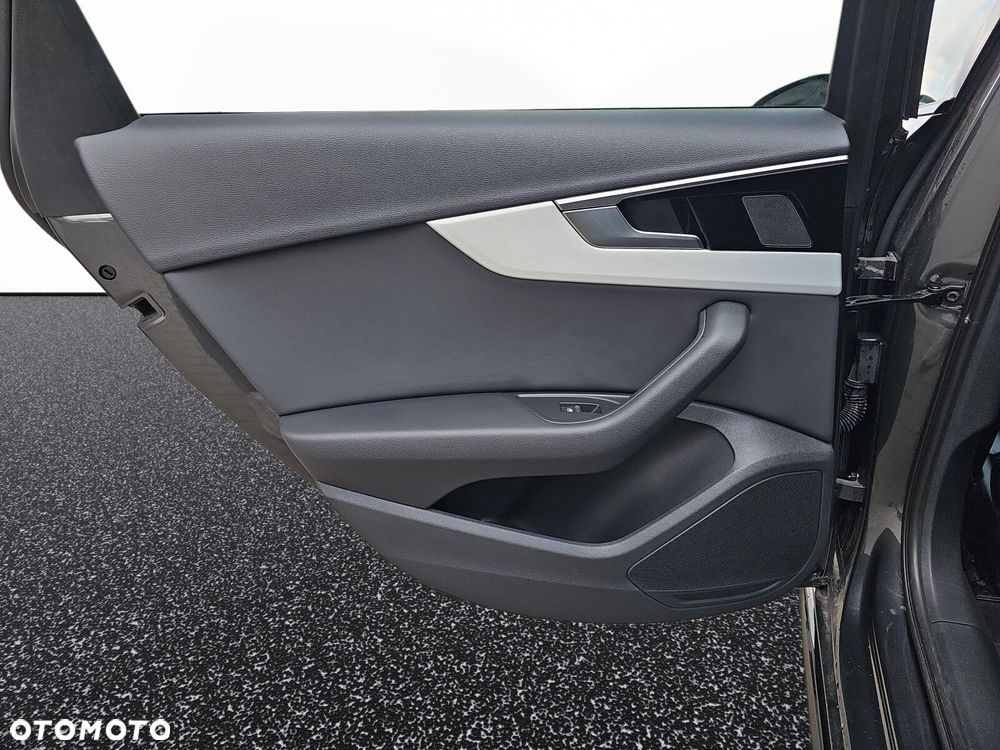 Audi A4 Limousine - 29