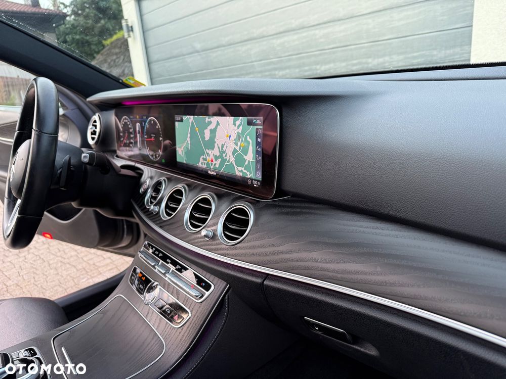 Mercedes-Benz Klasa E 220 d 4Matic T All-Terrain 9G-TRONIC Exclusive - 24