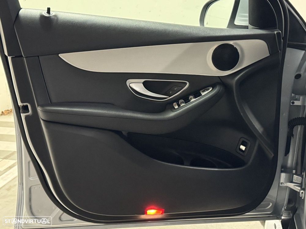 Mercedes-Benz GLC 300 de Coupé 4Matic - 31