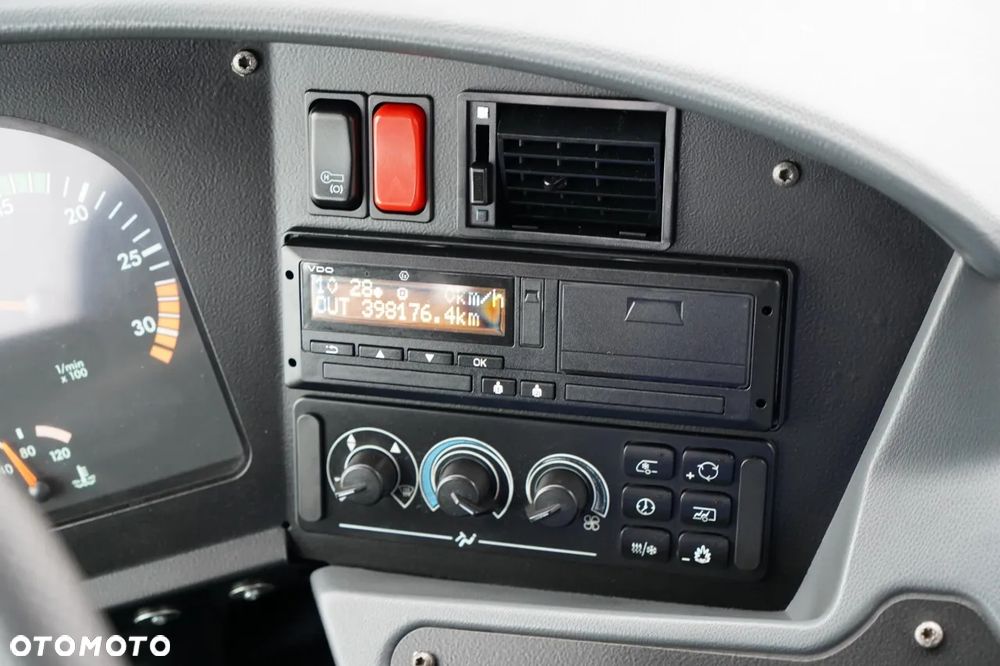 Mercedes-Benz INTOURO / 12 METRÓW / EURO 5 / MANUAL / SPROWADZONY / - 27