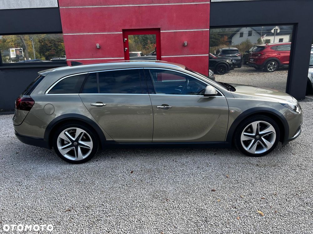 Opel Insignia - 32