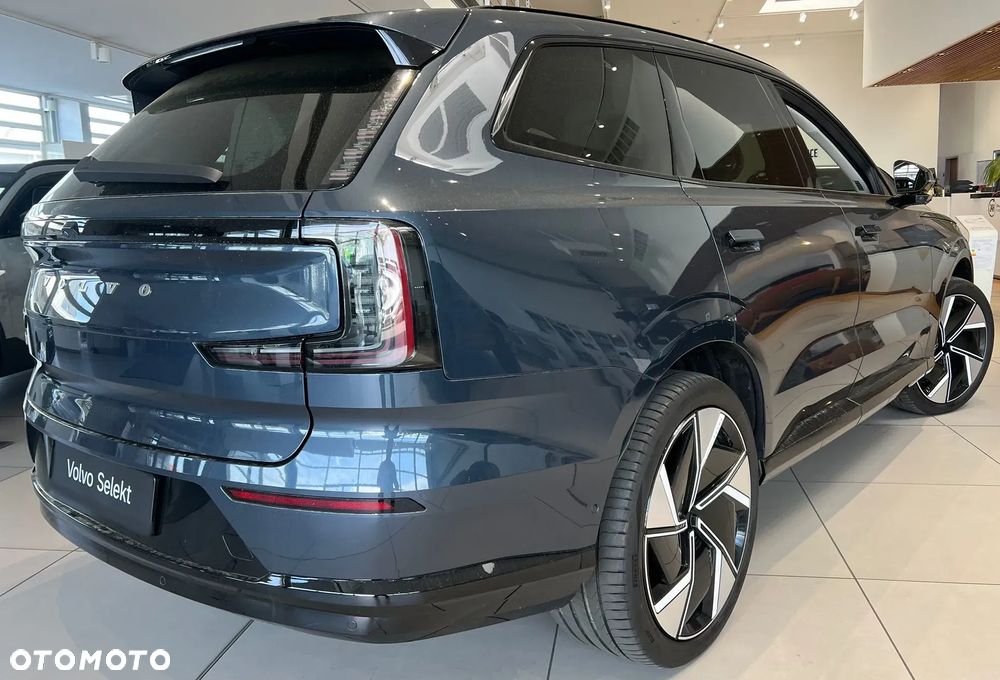 Volvo EX90 - 30