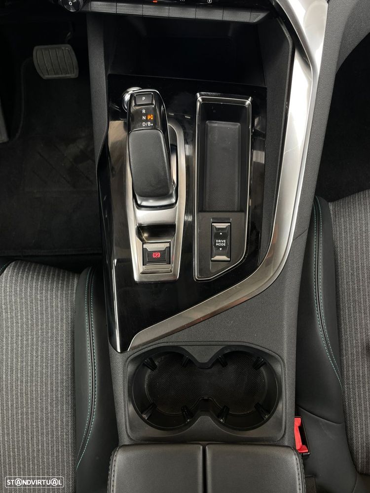 Peugeot 3008 - 17