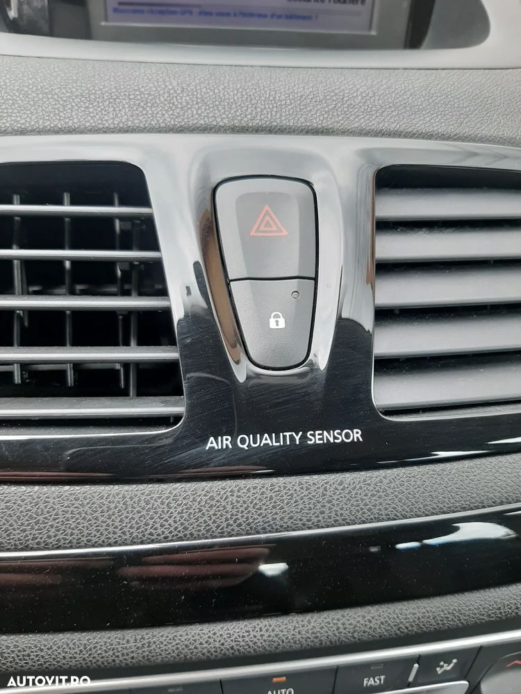 Renault Megane ENERGY dCi 130 Start & Stop Bose Edition - 6