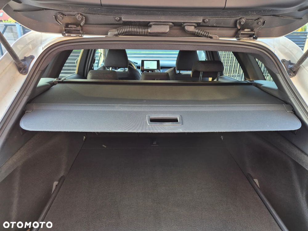 Suzuki Swace 1.8 Hybrid Premium Plus CVT - 35