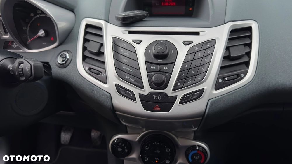 Ford Fiesta - 12