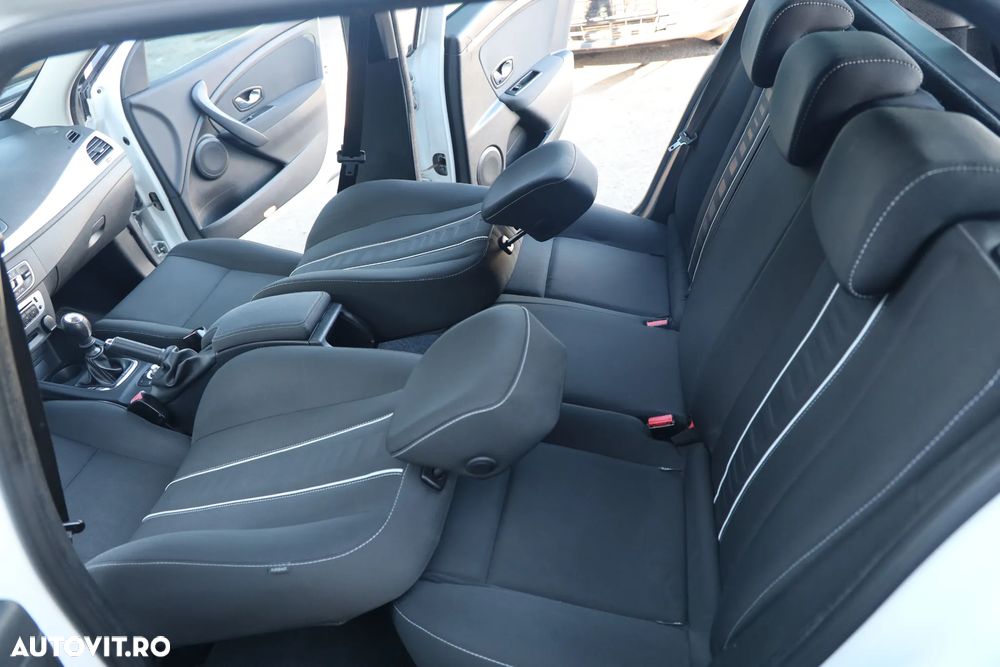 Renault Megane dCi 110 FAP Paris Business - 9