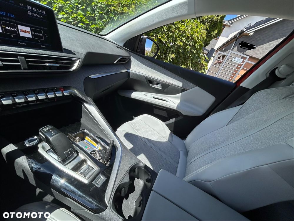 Peugeot 3008 1.2 PureTech Allure S&S EAT8 - 8