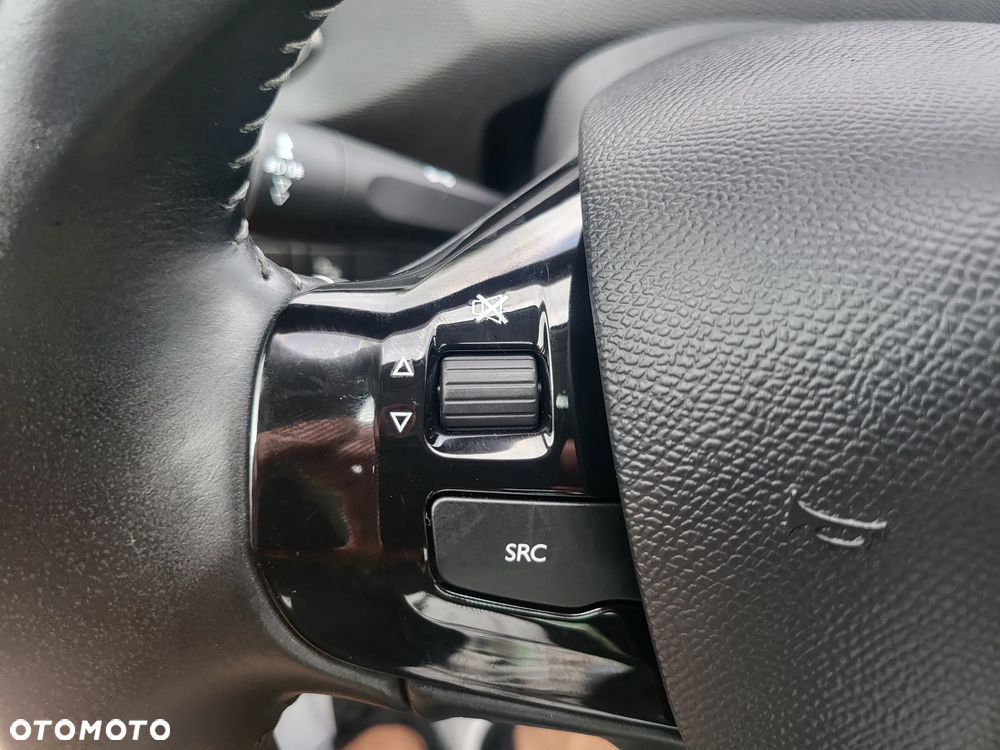 Peugeot 308 BlueHDi 120 EAT6 Stop & Start Allure - 29