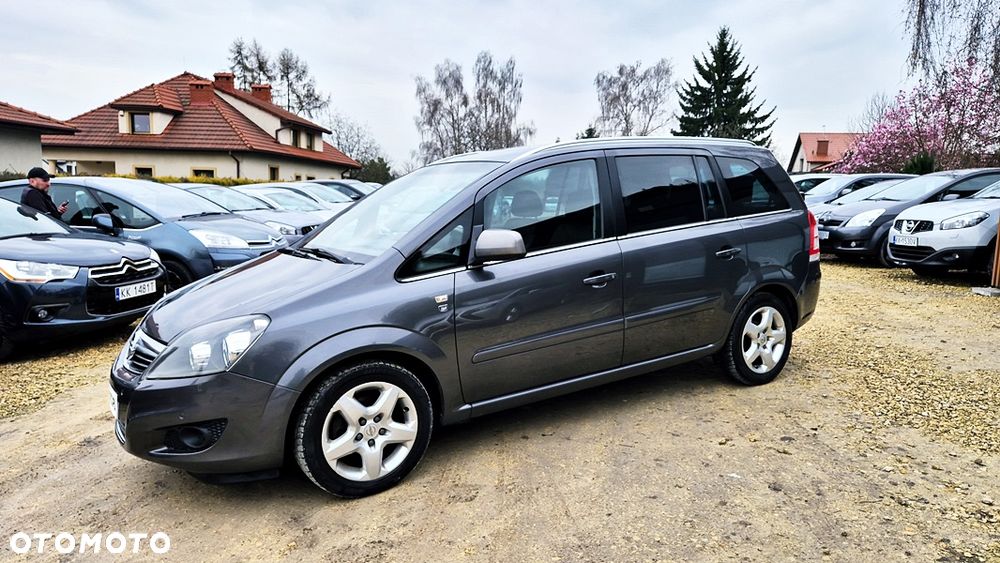 Opel Zafira 1.8 Cosmo EU5 - 24
