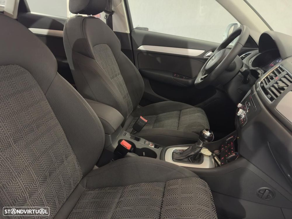 Audi Q3 2.0 TDI S-line S tronic - 12