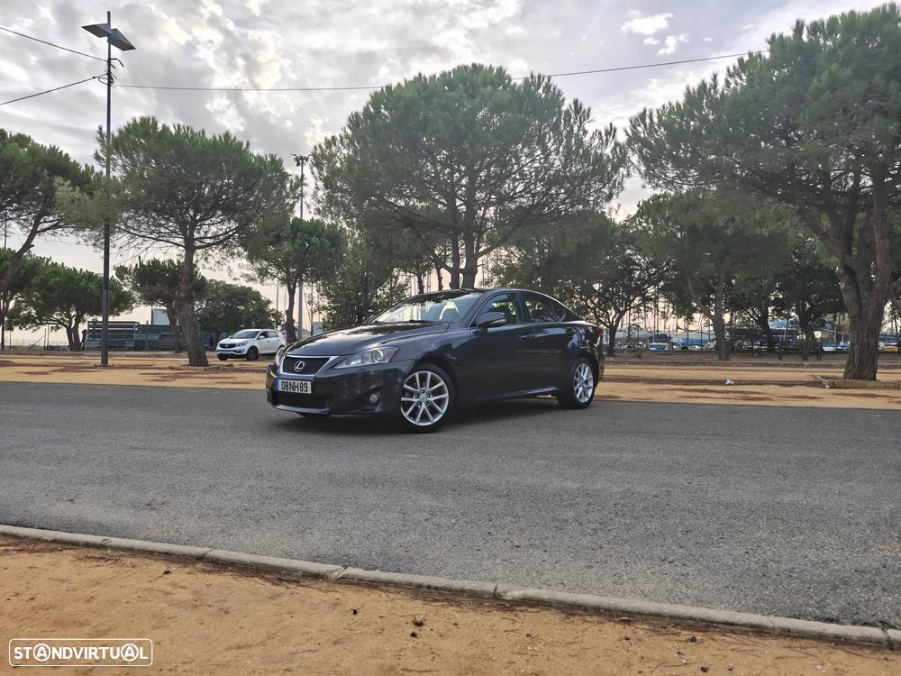 Lexus IS 200 d P.Executive 6G - 14