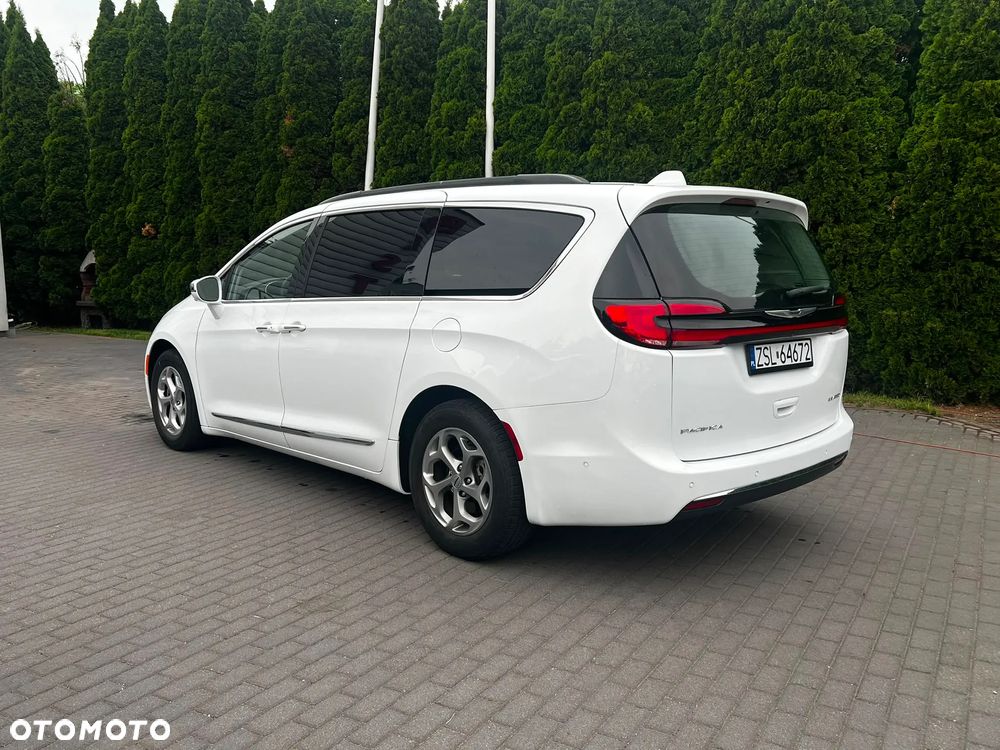 Chrysler Pacifica - 5