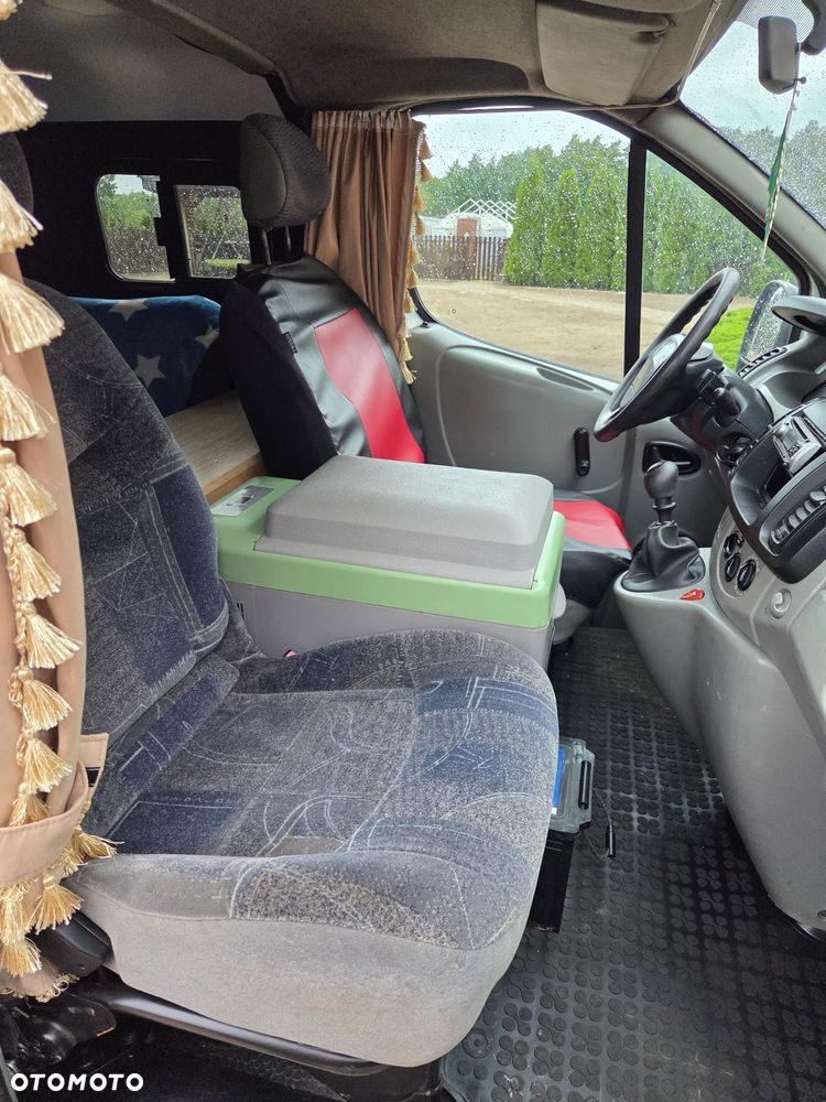 Renault Trafic 1.9 dCi Passenger Privilège - 19