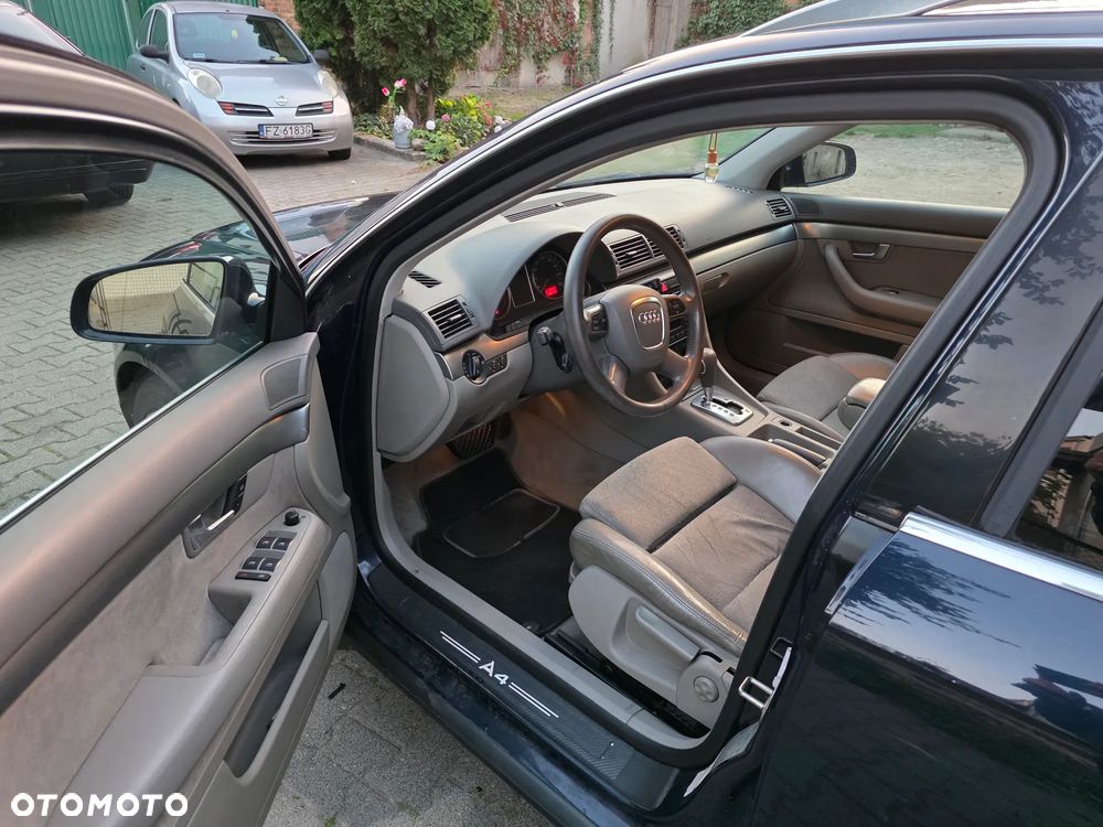 Audi A4 Avant 2.0 TDI DPF multitronic - 11