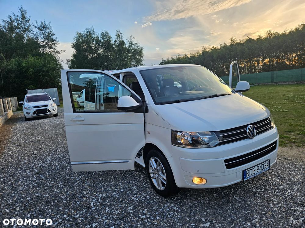 Volkswagen Multivan - 11