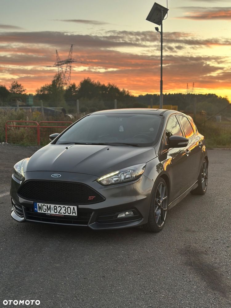 Ford Focus 2.0 EcoBoost ST-2 - 4