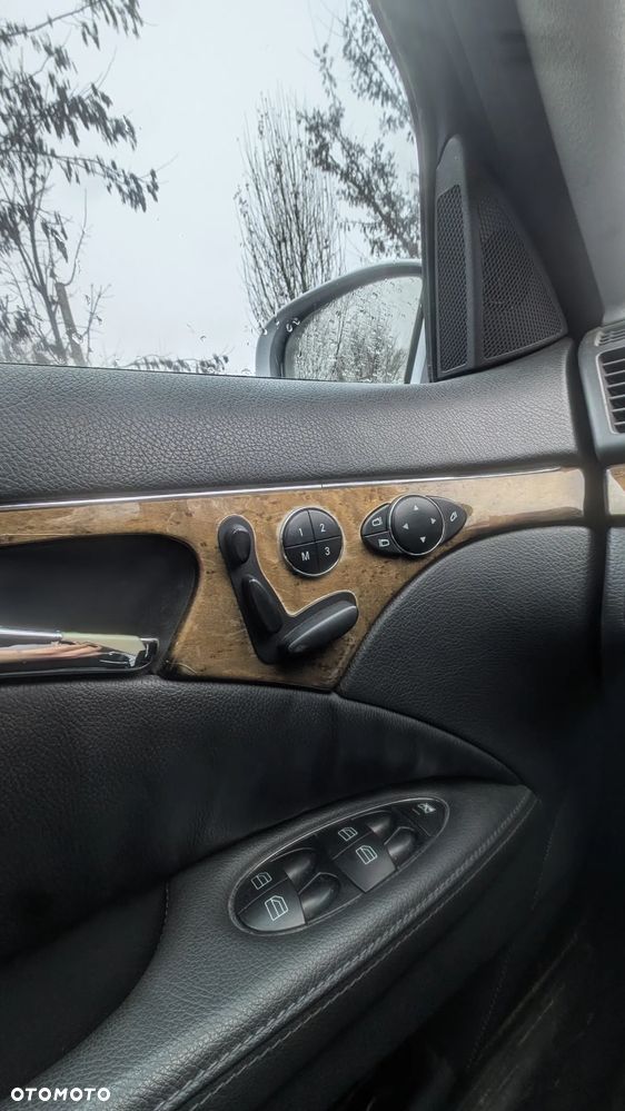 Mercedes-Benz Klasa E 280 CDI 4Matic Automatik Avantgarde DPF - 9