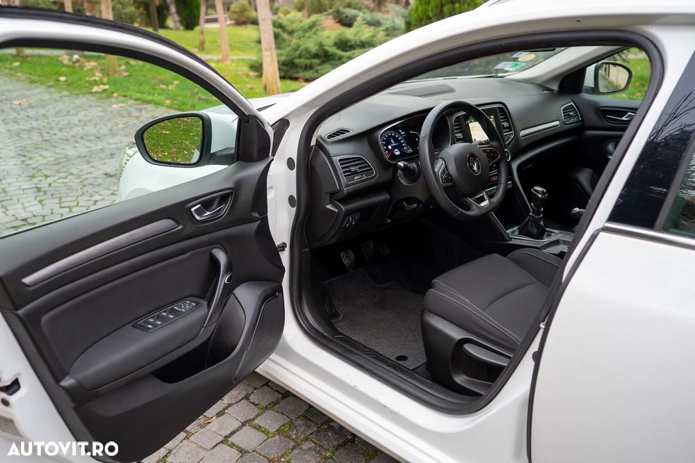 Renault Megane BLUE dCi 115 BUSINESS EDITION - 18