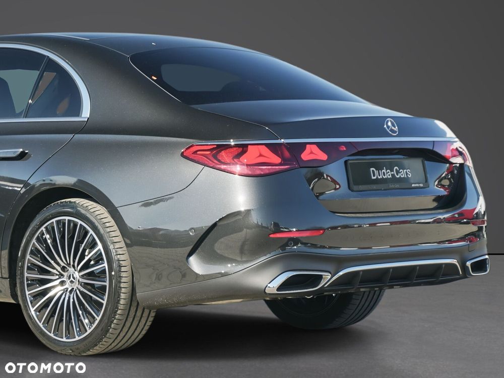 Mercedes-Benz Klasa E 220 d mHEV 4-Matic AMG 9G-Tronic - 13