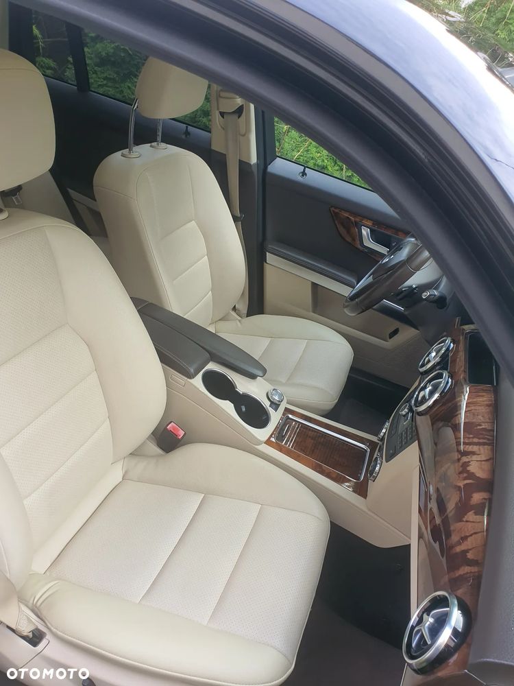 Mercedes-Benz GLK - 11