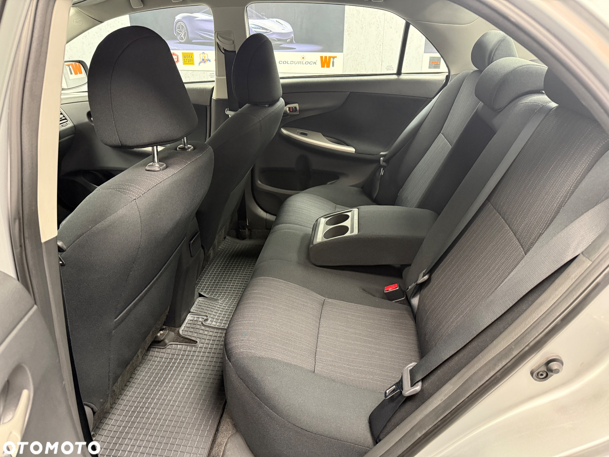 Toyota Corolla - 8