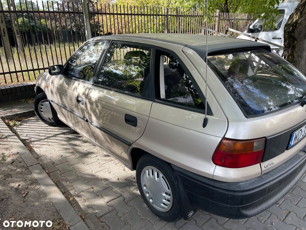 Opel Astra - 3