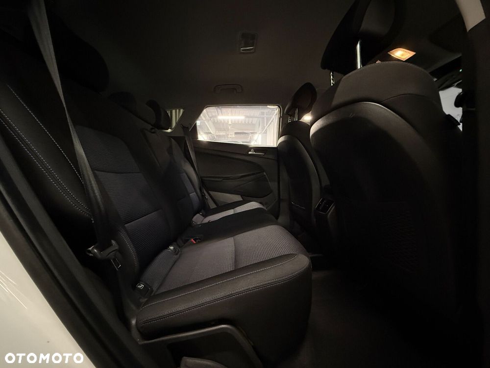 Hyundai Tucson 1.7 CRDI BlueDrive Style 2WD DCT - 23