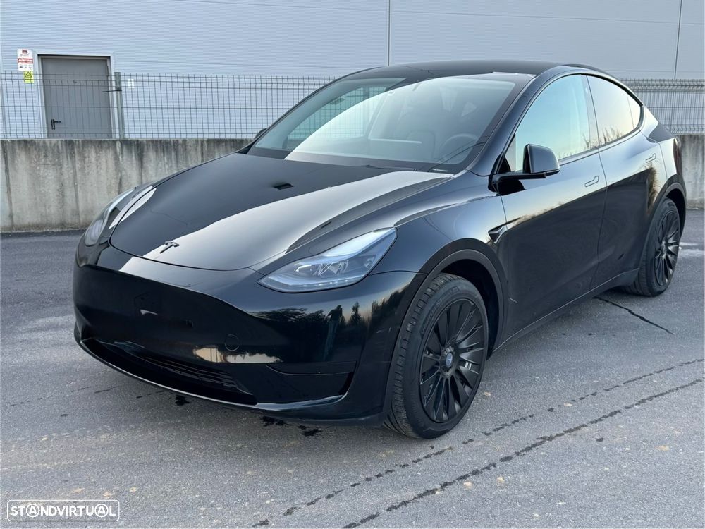 Tesla Model Y Standard - 3