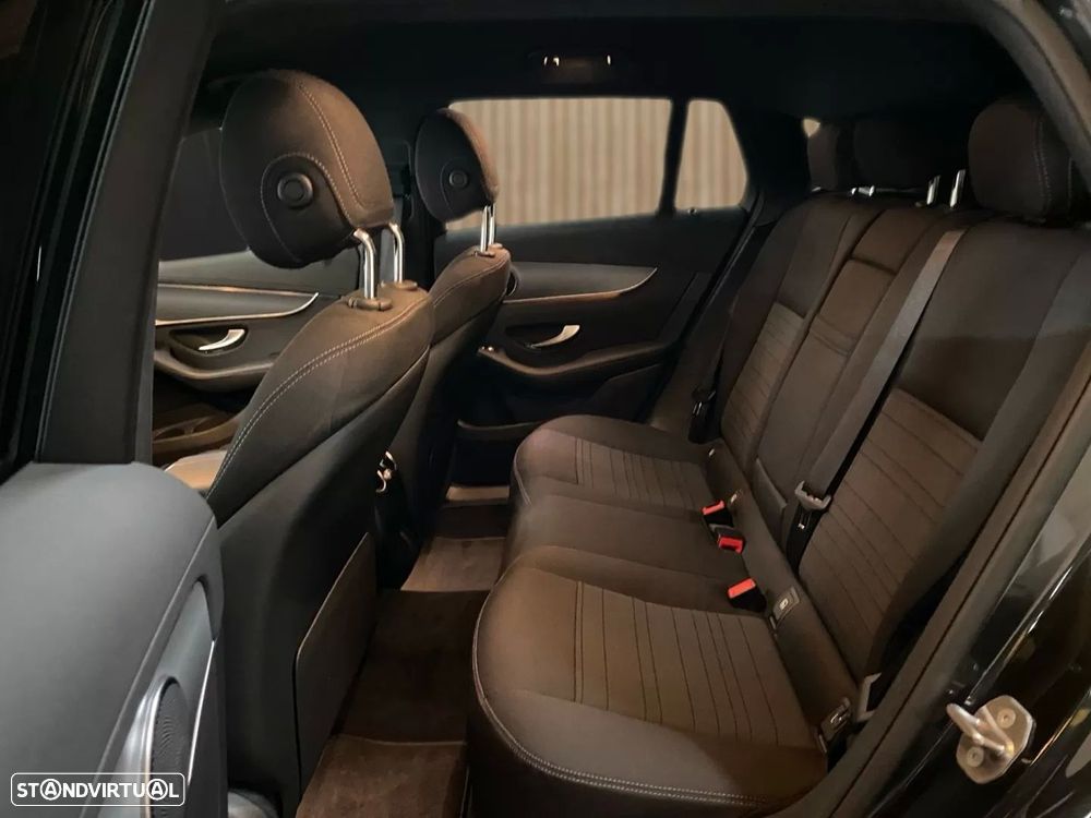 Mercedes-Benz EQC - 9